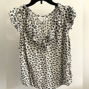 Velvet by Graham and Spencer Floral Top, medium 100% viscose feminine romantic